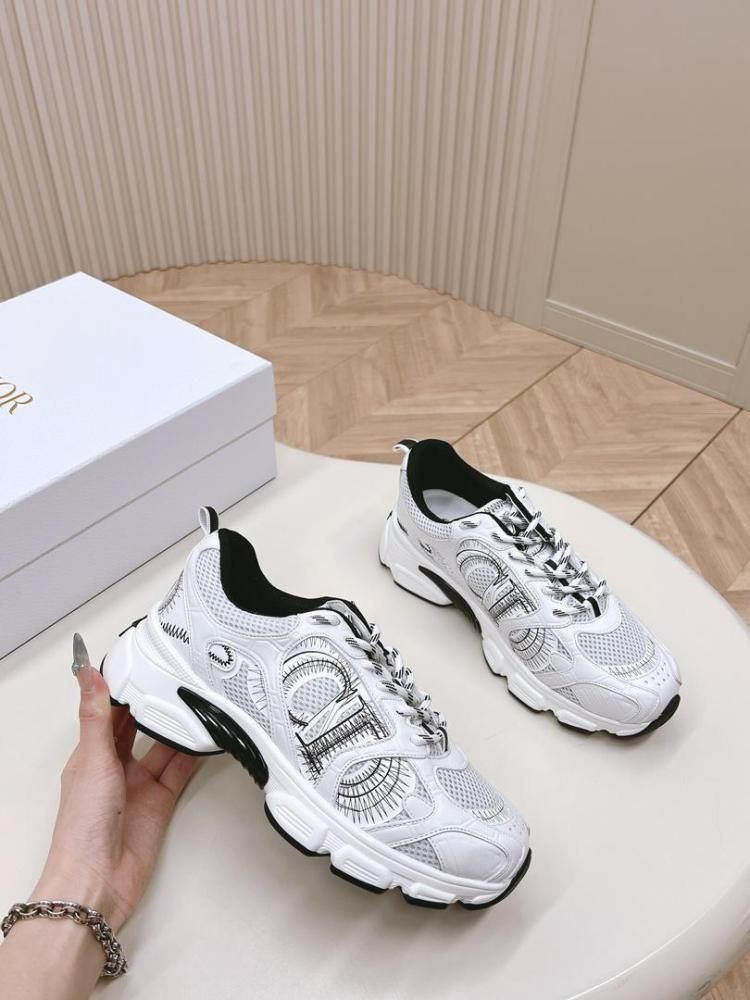Christian Dior (W & Lil Black)