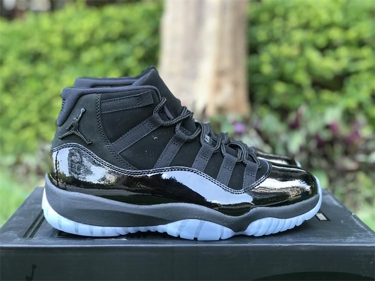 Jordan 11 (Black Alt)