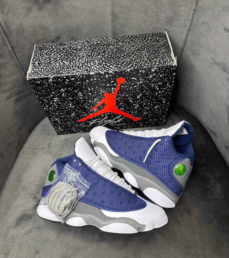 Jordan 13 (W & B & Grey)