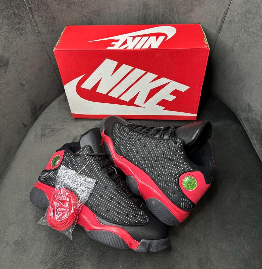 Jordan 13 (R & B)