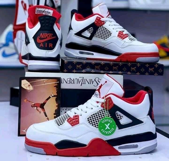 Jordan 4 Rethro
