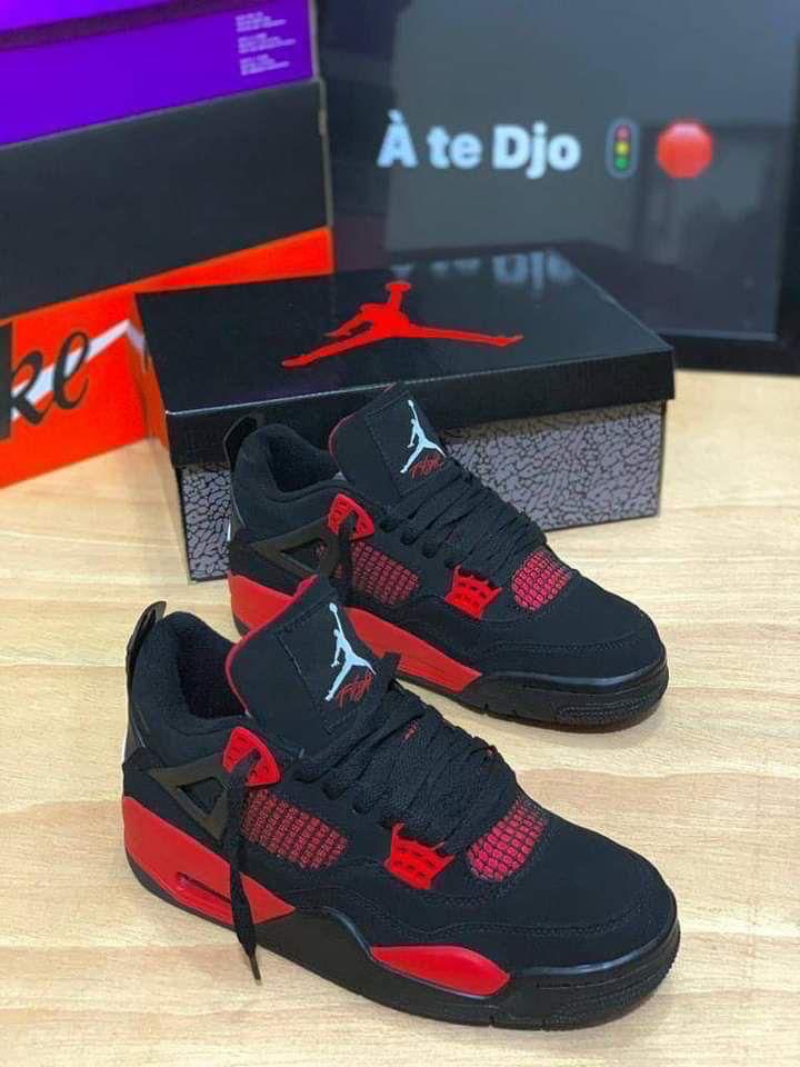 Jordan 4 (Red Thunder)
