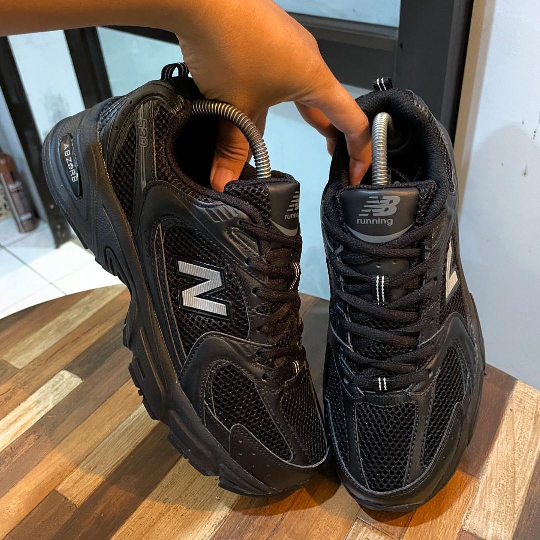 New Balance 530 (Black)