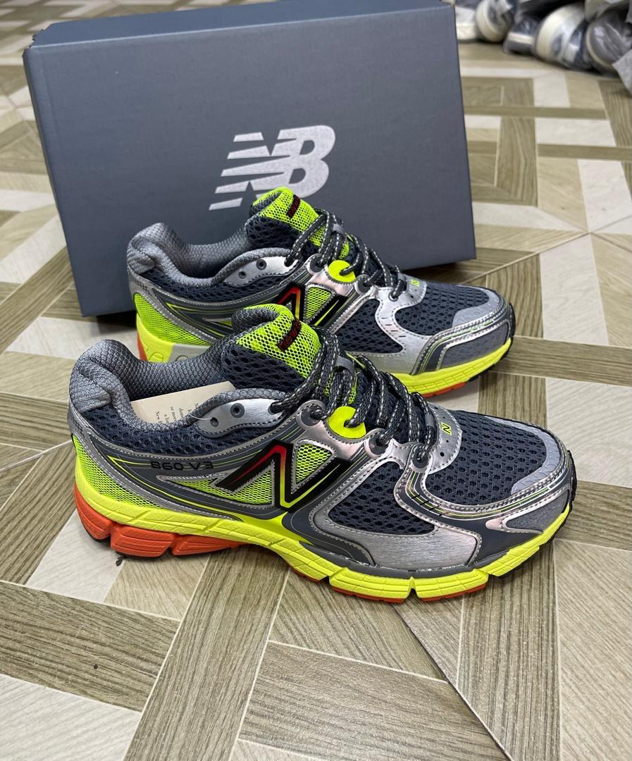 New Balance 860v3