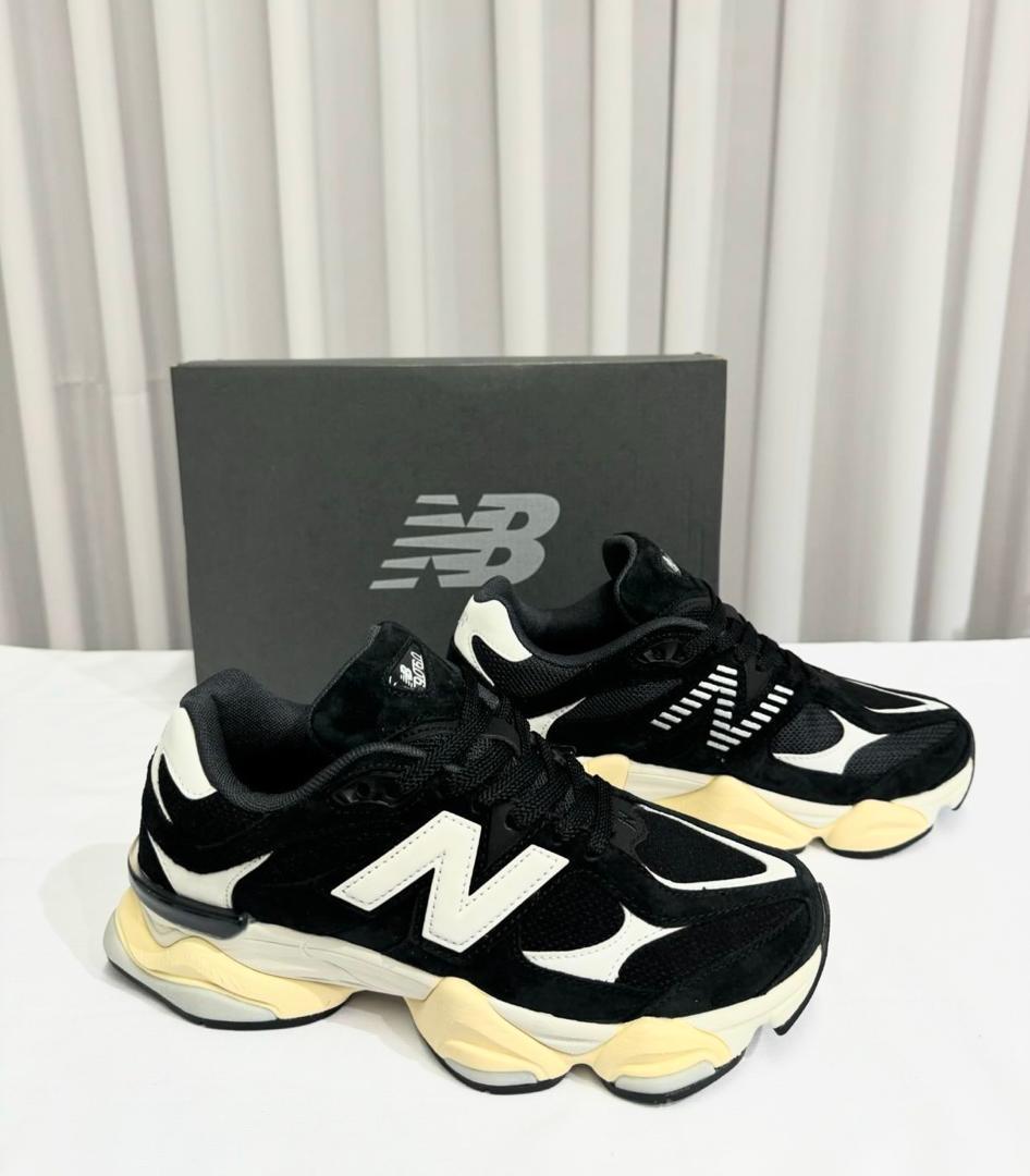 New Balance 9060 (B & W & Cream)