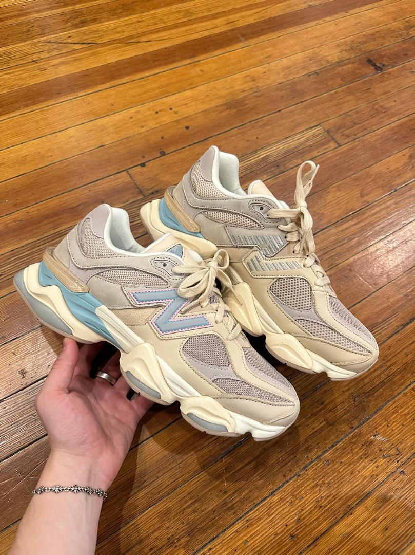New Balance 9060 (Cream & Light Blue)