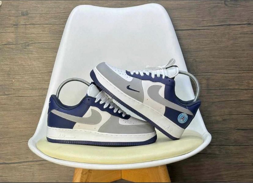 Nike Air Force (Paris)