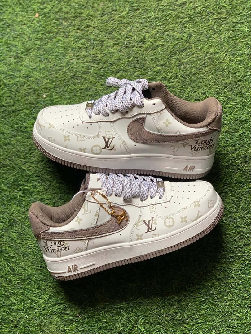 Nike Airforce X Louis Vuitton (Cream & Light Brown)