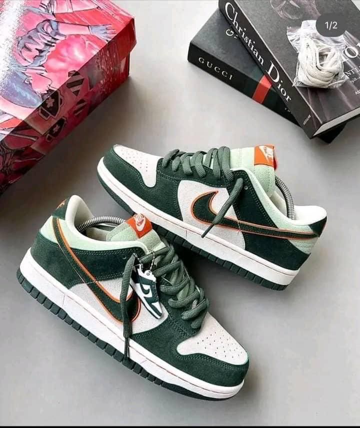 Nike SB Dunks (G & W)