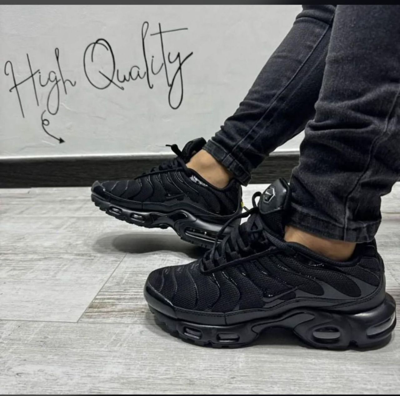 Nike TN Air Max (Black)
